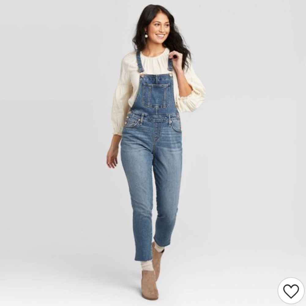 NWOT High-Rise Raw Hem Taper Cropped Overalls -